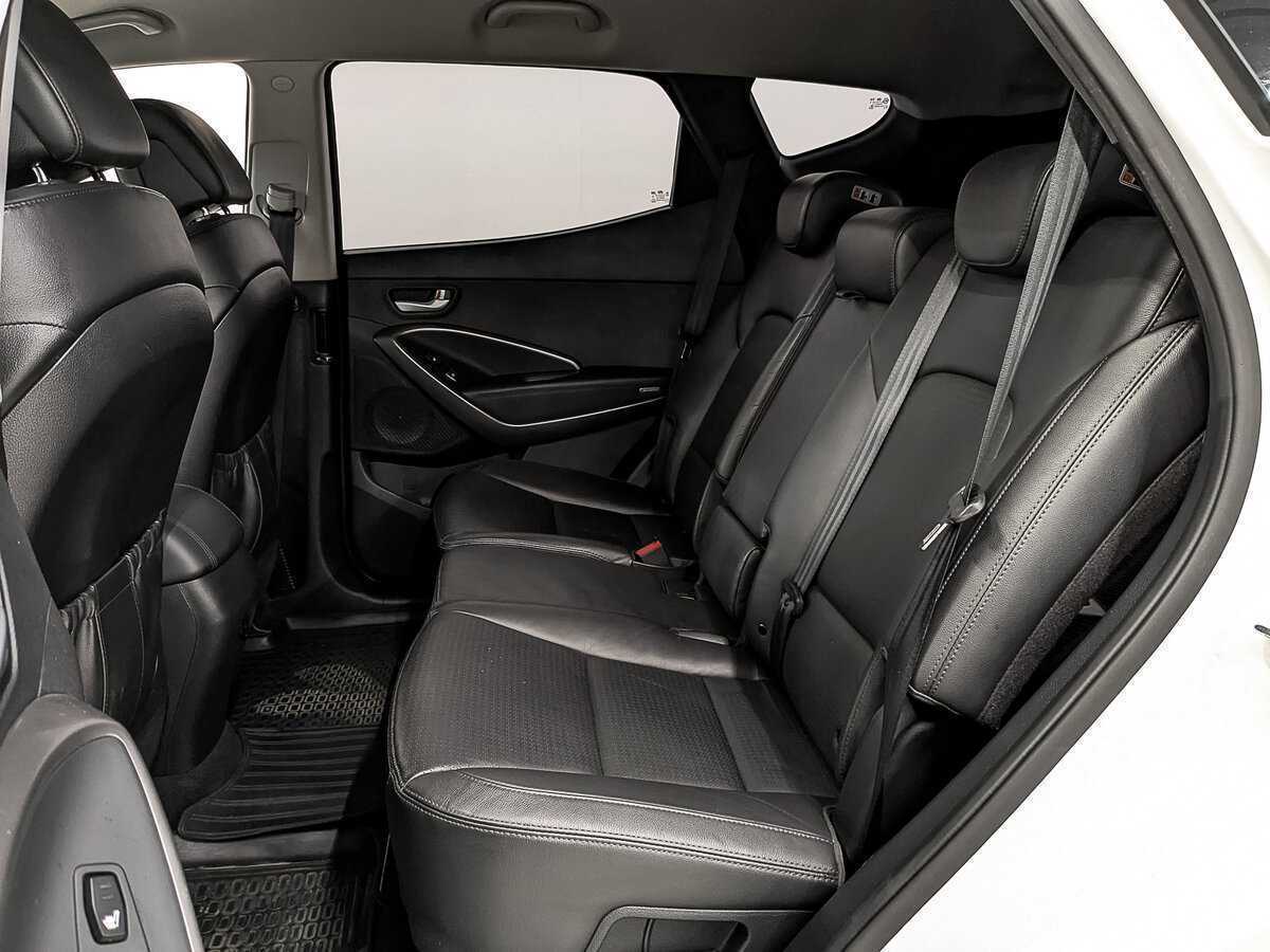 Hyundai Santa Fe с пробегом — 2014 год. Фото: #17