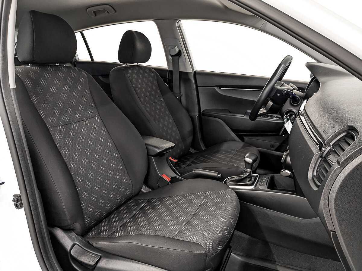 Kia Rio с пробегом — 2020 год. Фото: #23