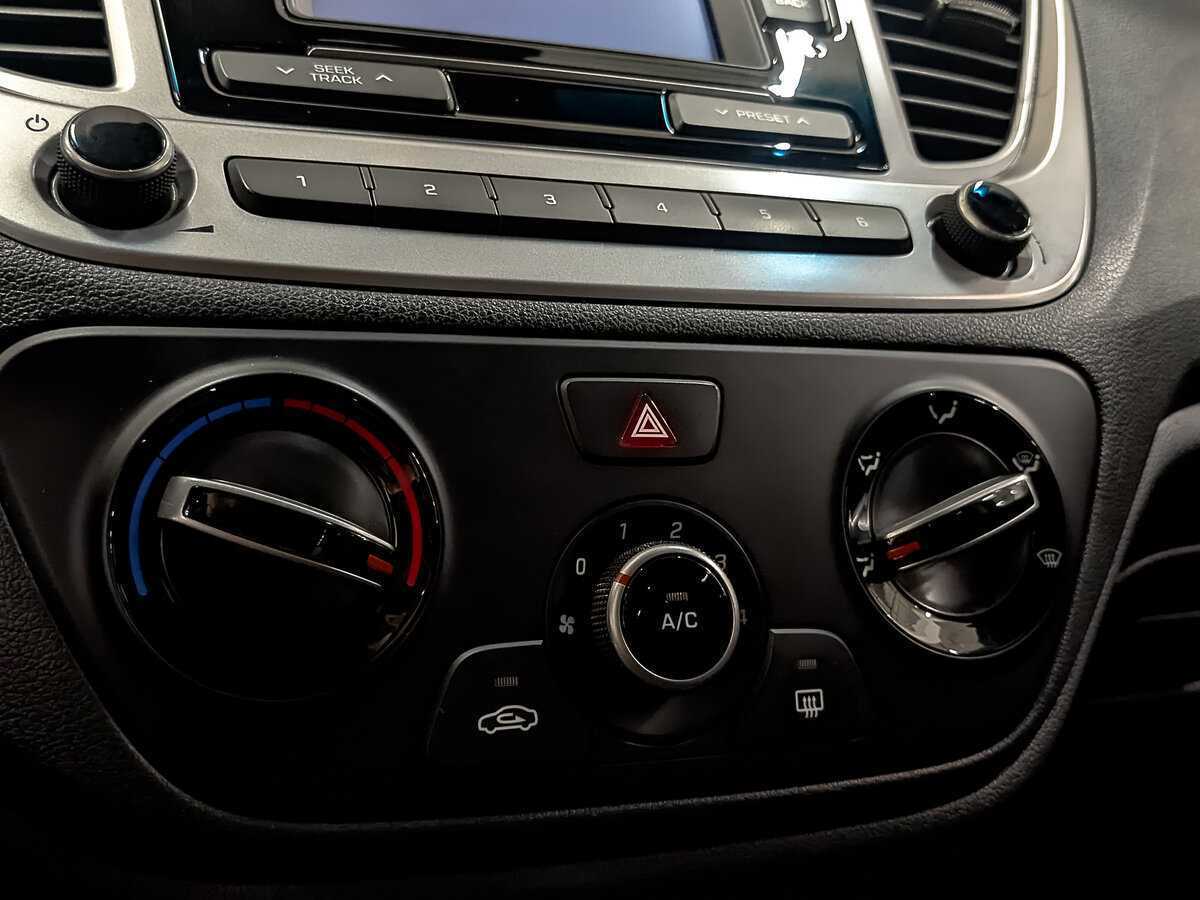 Hyundai Solaris с пробегом — 2020 год. Фото: #18