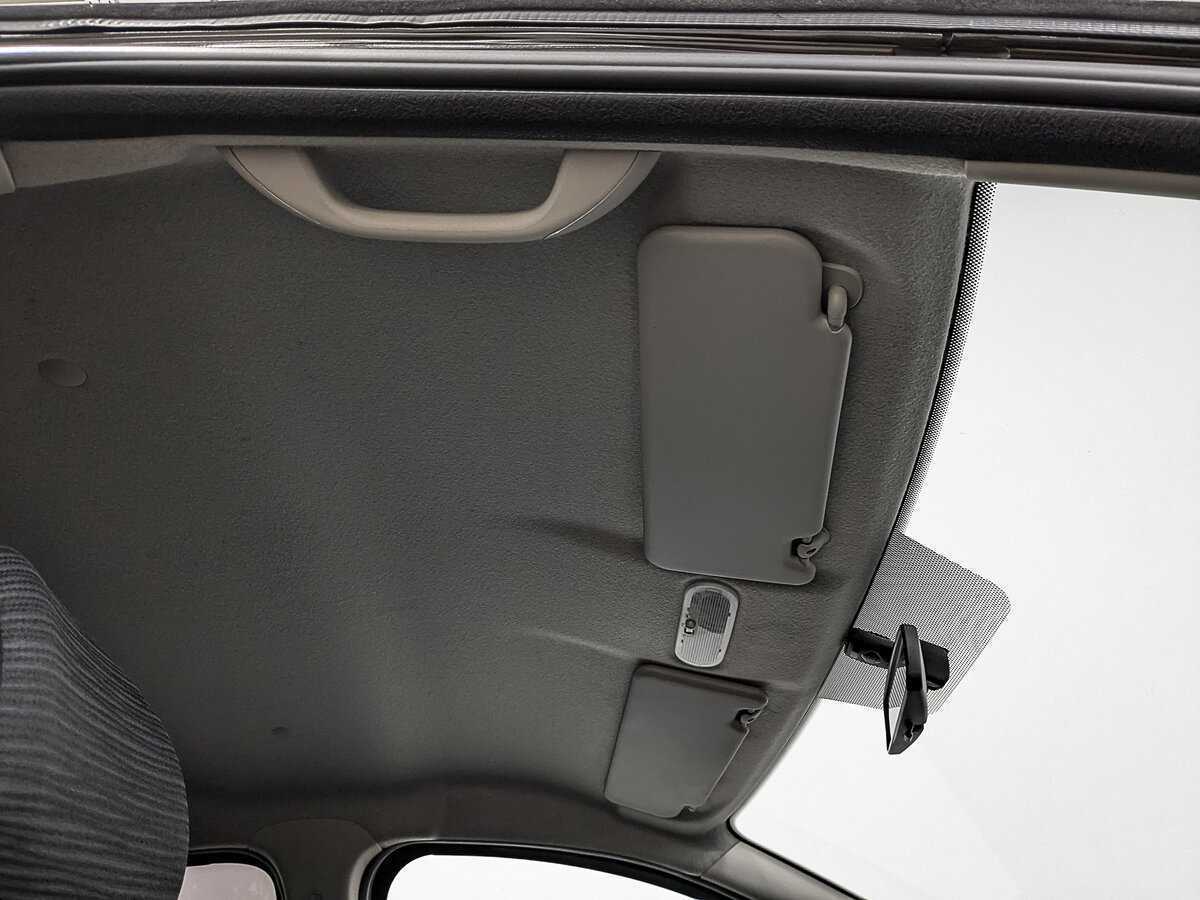 Renault Sandero с пробегом — 2012 год. Фото: #22