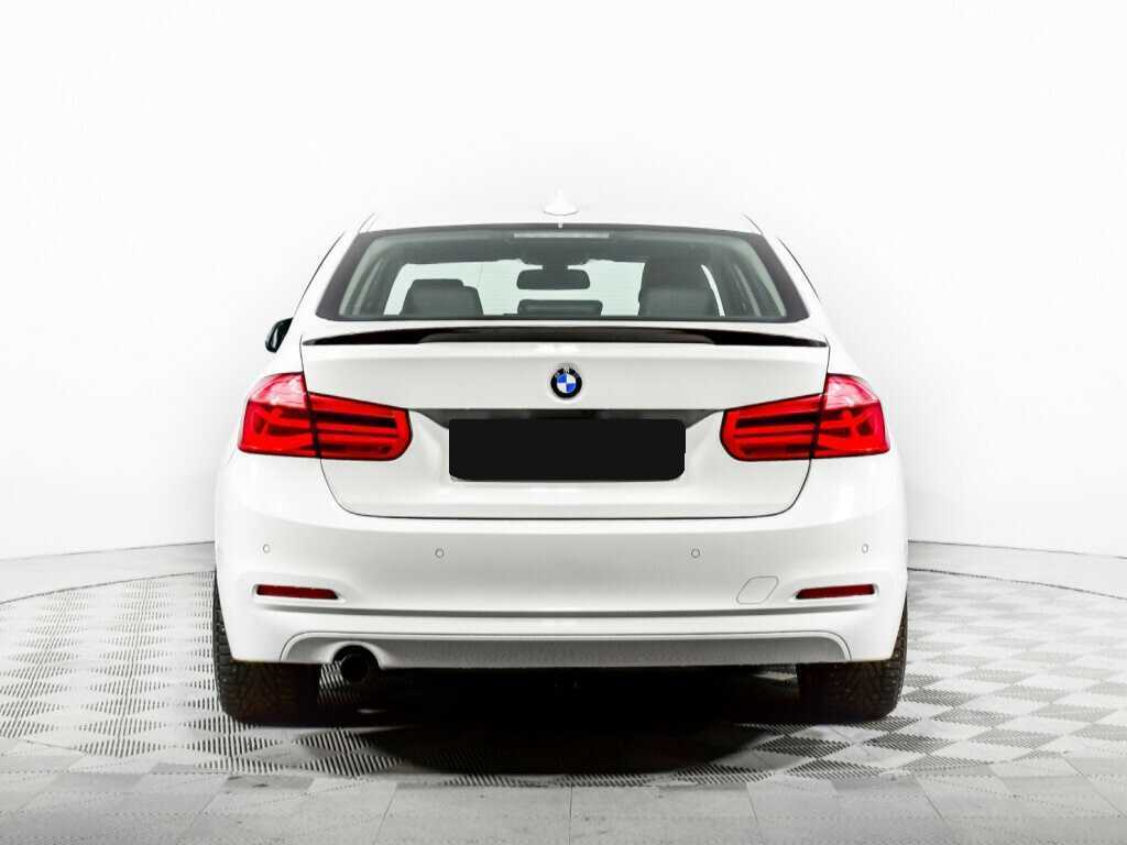 BMW 3 серии с пробегом — 2015 год. Фото: #5
