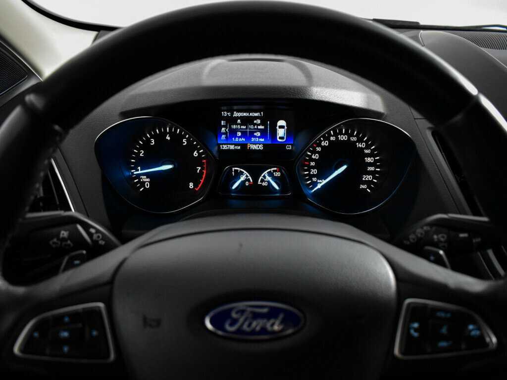 Ford Kuga с пробегом — 2017 год. Фото: #18