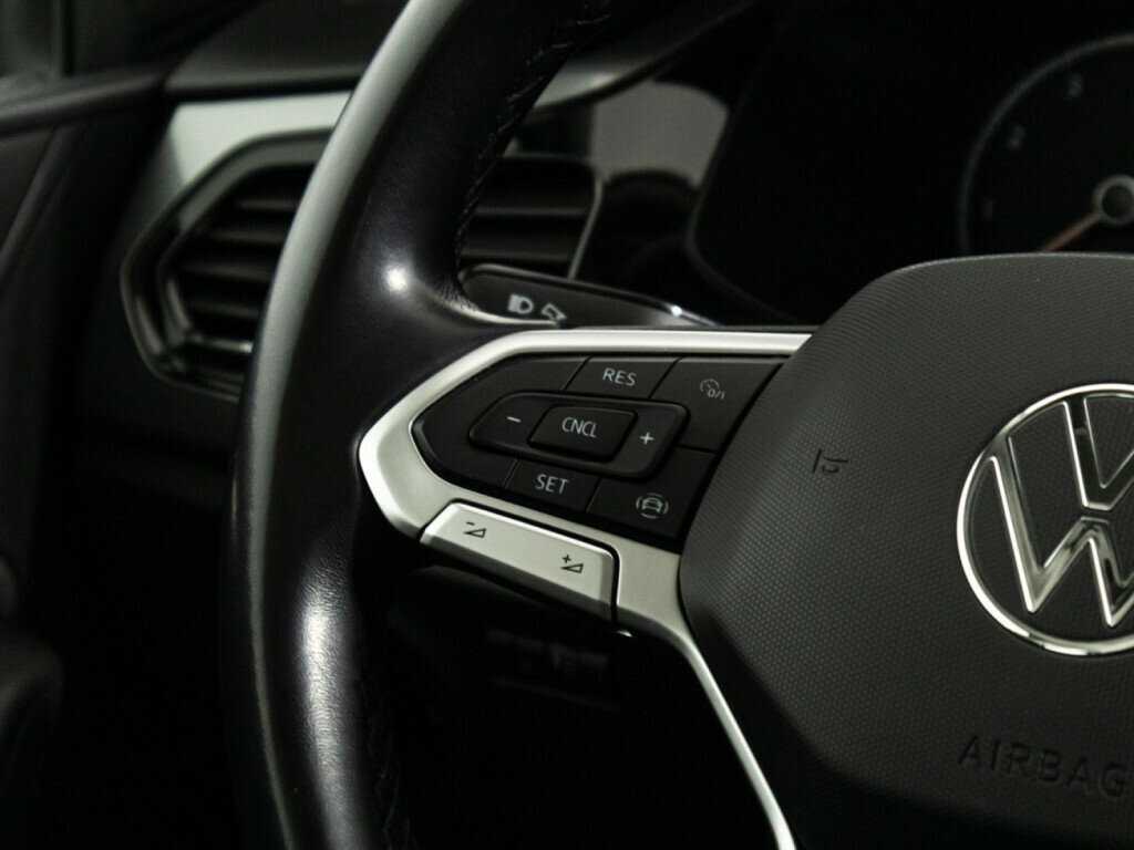 Volkswagen Polo с пробегом — 2021 год. Фото: #17