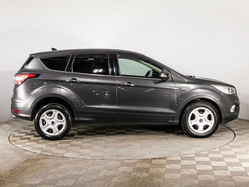 Ford Kuga с пробегом — 2018 год. Фото: #3