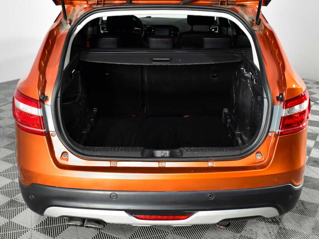 Lada (ВАЗ) Vesta с пробегом — 2020 год. Фото: #14