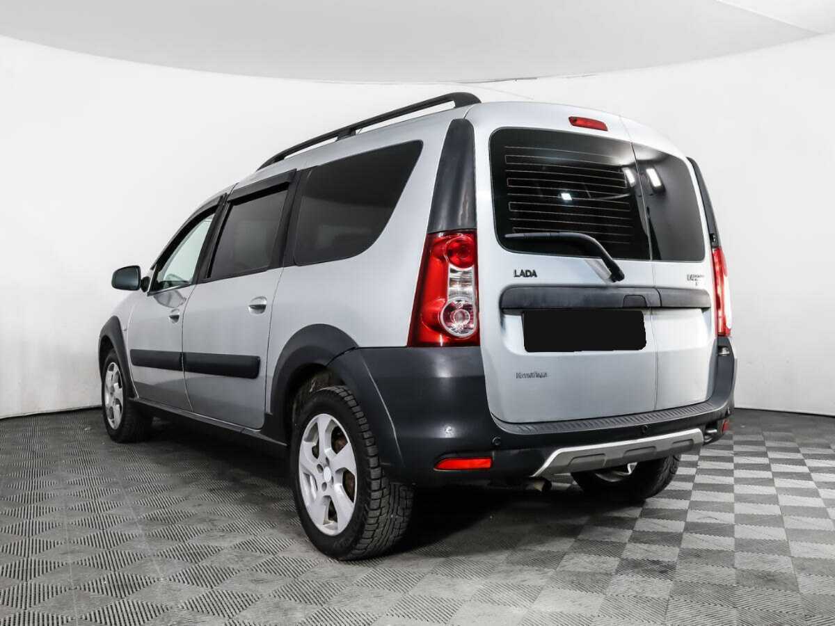 Lada (ВАЗ) Largus с пробегом — 2015 год. Фото: #6
