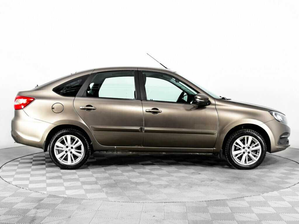 Lada (ВАЗ) Granta с пробегом — 2019 год. Фото: #3