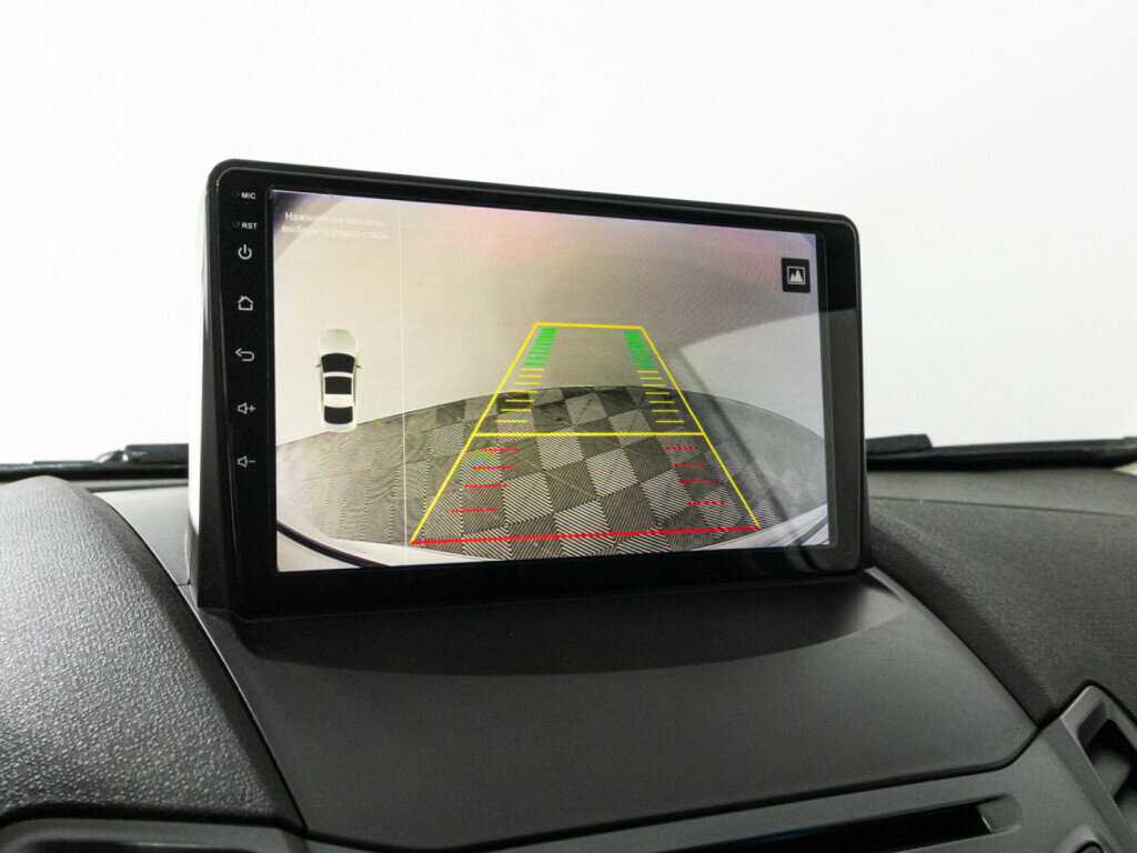 Ford Fiesta с пробегом — 2015 год. Фото: #13