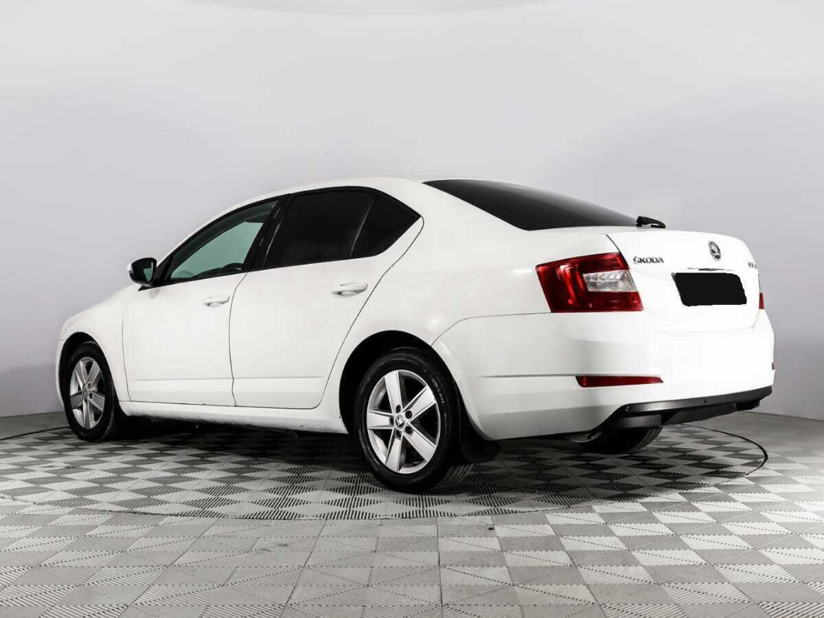 Skoda Octavia с пробегом — 2013 год. Фото: #6