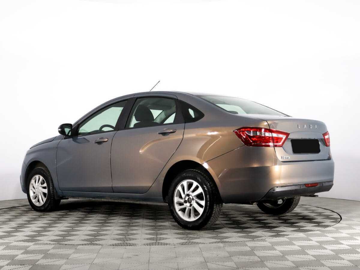 Lada (ВАЗ) Vesta с пробегом — 2016 год. Фото: #6
