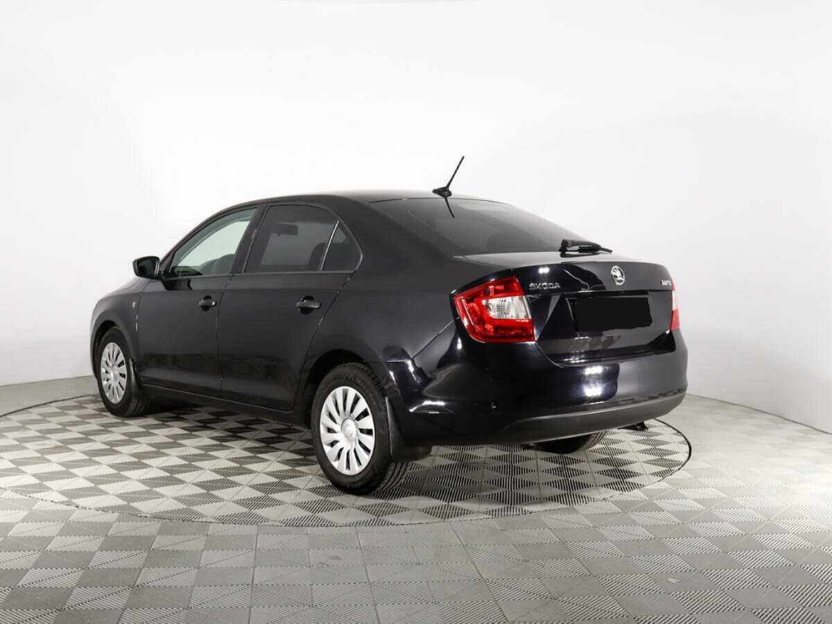 Skoda Rapid с пробегом — 2017 год. Фото: #5