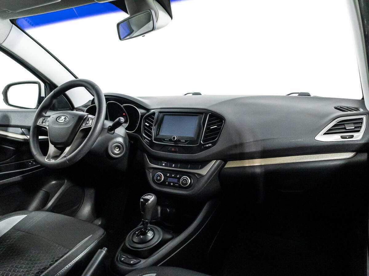 Lada (ВАЗ) Vesta с пробегом — 2017 год. Фото: #8