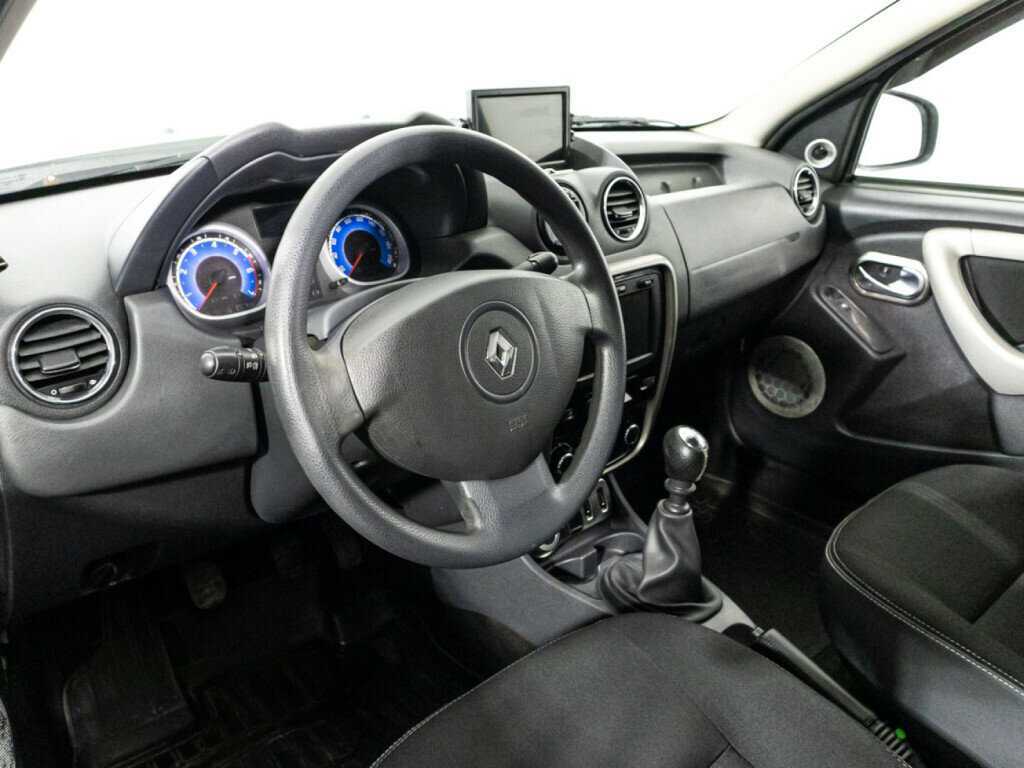 Renault Duster с пробегом — 2014 год. Фото: #10