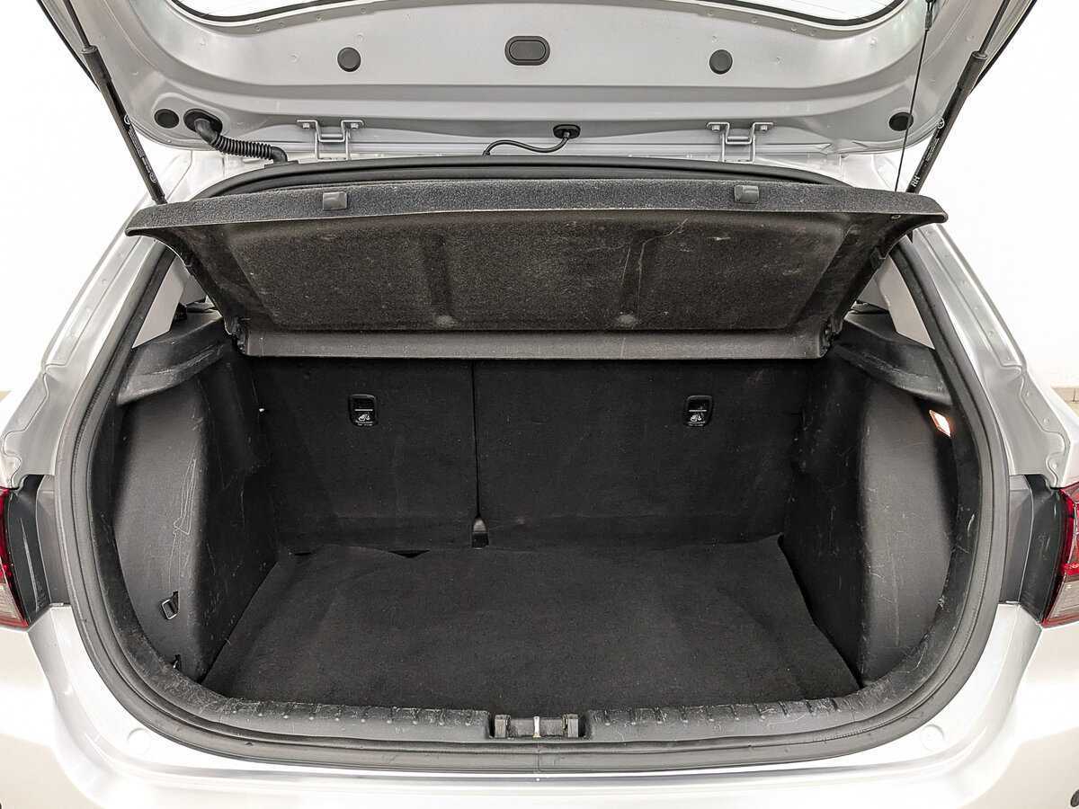 Kia Rio с пробегом — 2020 год. Фото: #9