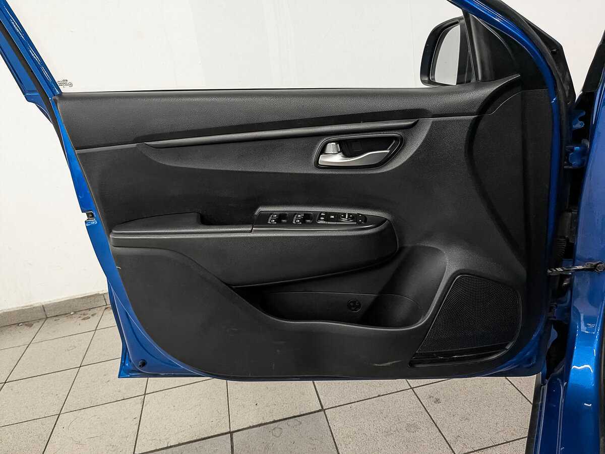 Kia Rio с пробегом — 2020 год. Фото: #17