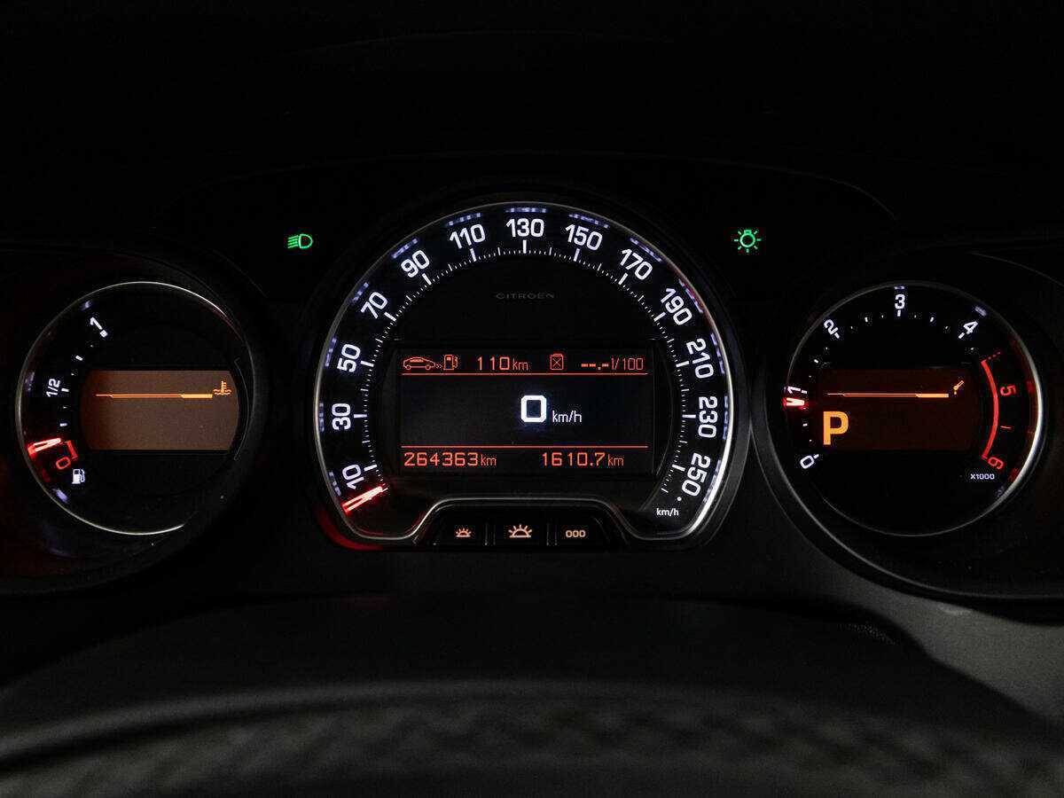 Citroen C5 с пробегом — 2013 год. Фото: #9