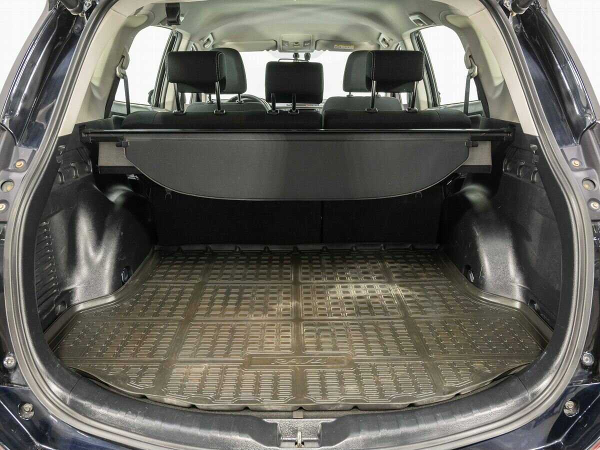 Toyota RAV4 с пробегом — 2017 год. Фото: #21