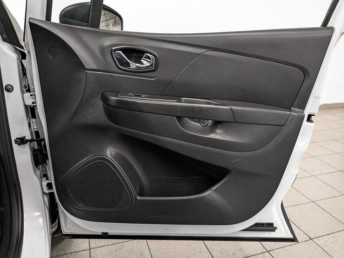 Renault Kaptur с пробегом — 2018 год. Фото: #24