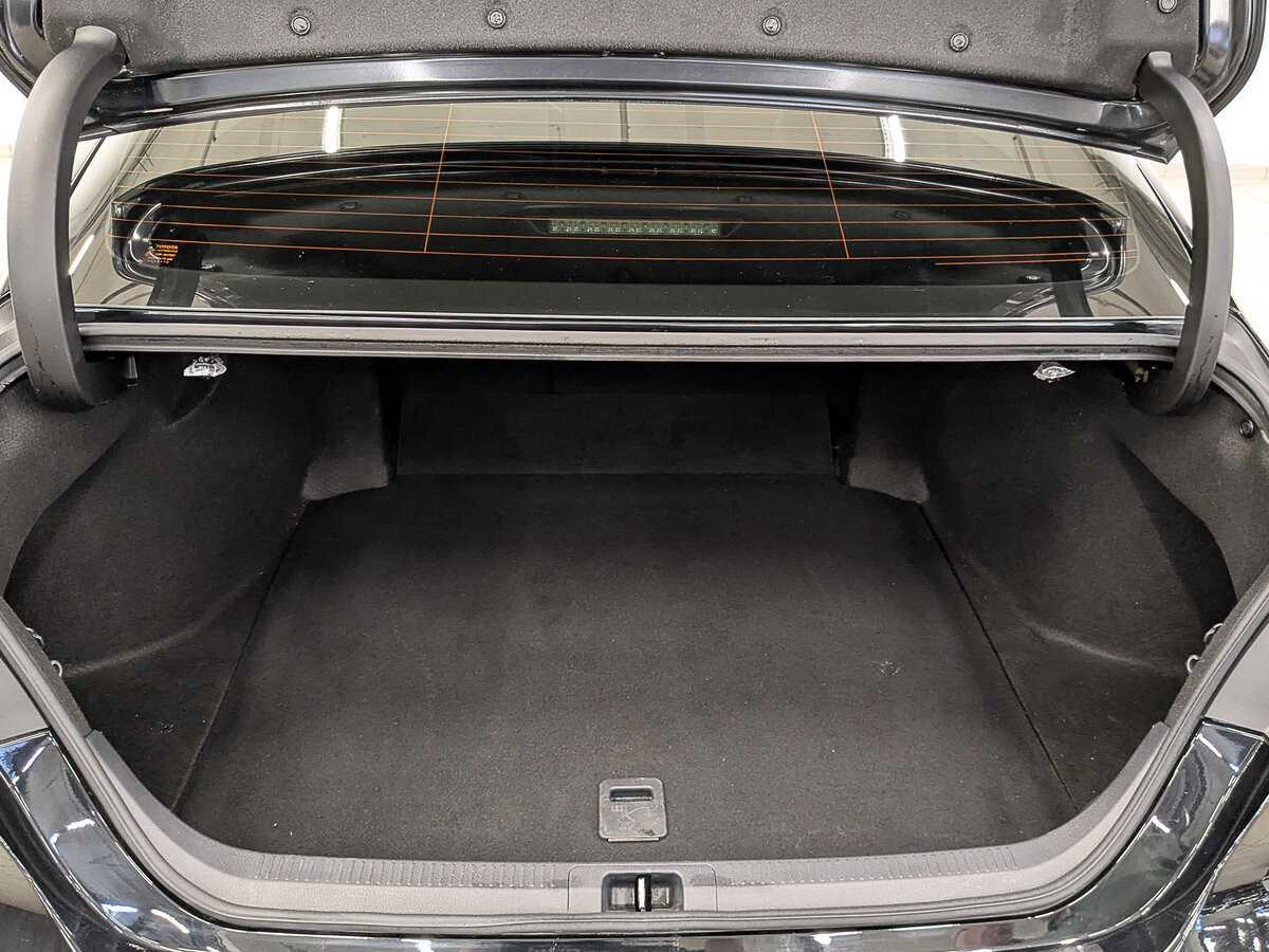 Toyota Camry с пробегом — 2020 год. Фото: #9