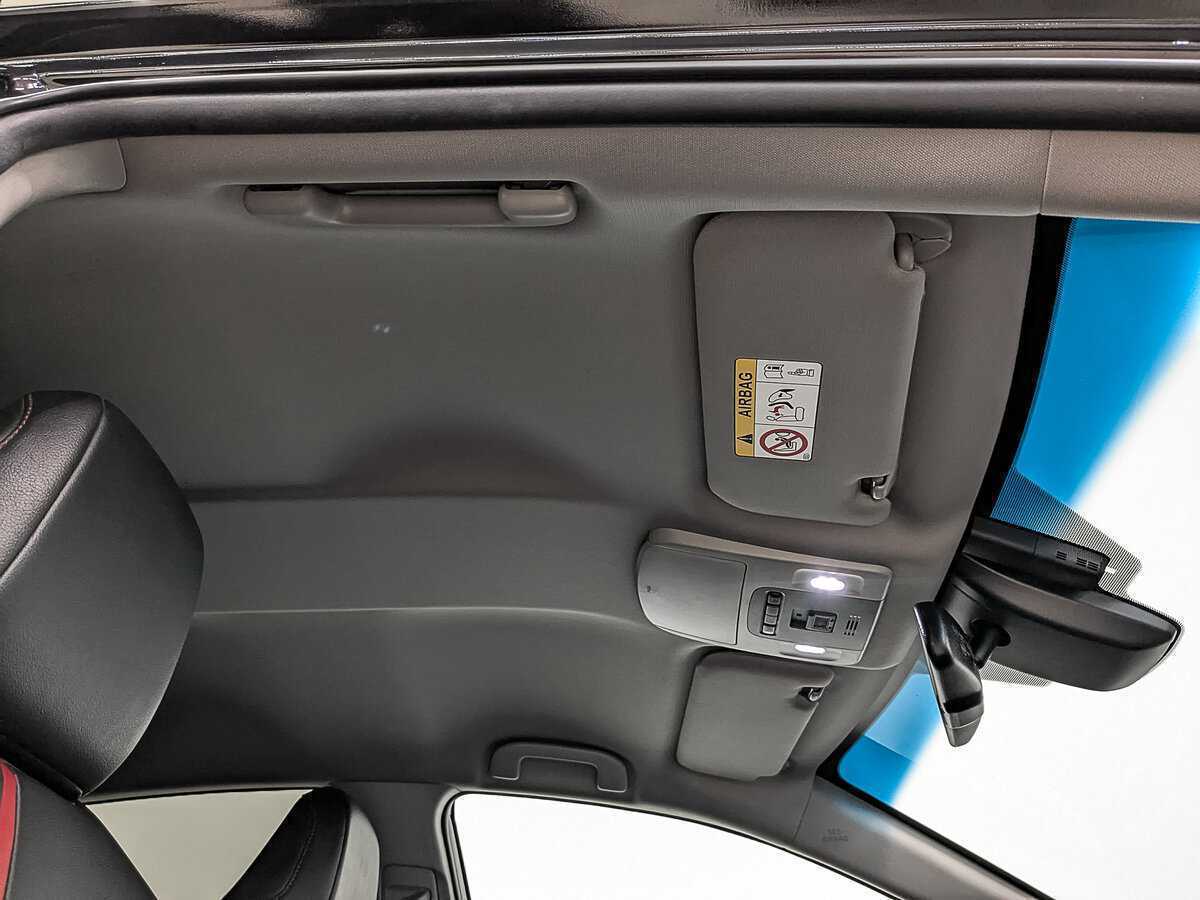 Toyota Camry с пробегом — 2020 год. Фото: #22