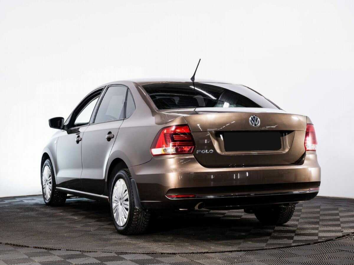 Volkswagen Polo с пробегом — 2016 год. Фото: #3
