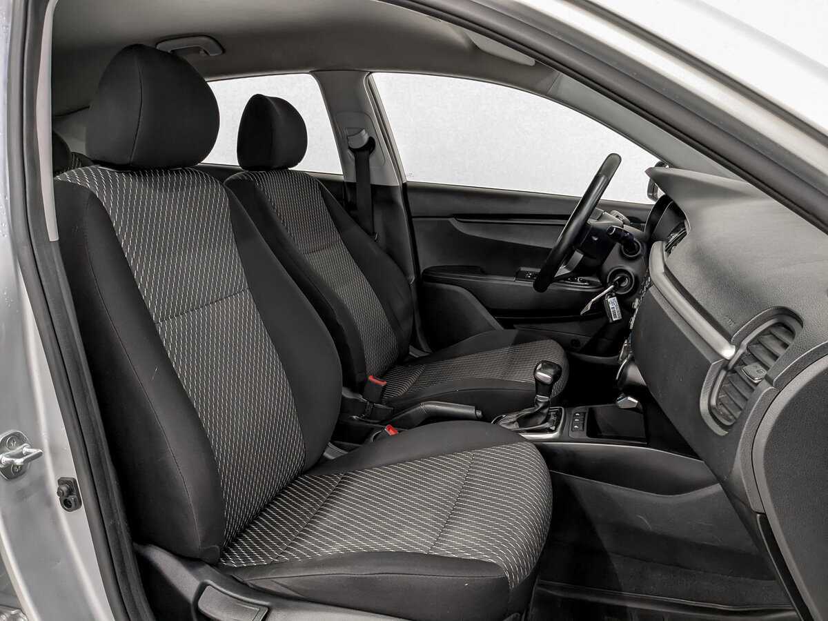 Kia Rio с пробегом — 2020 год. Фото: #22