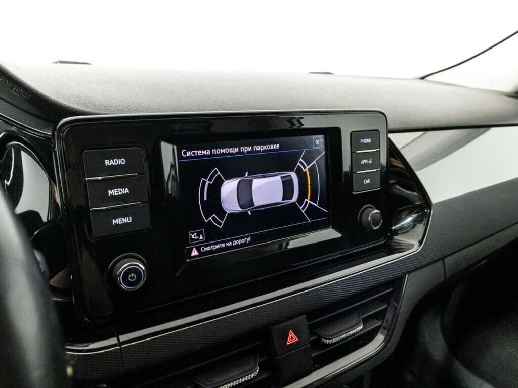 Volkswagen Polo с пробегом — 2021 год. Фото: #14