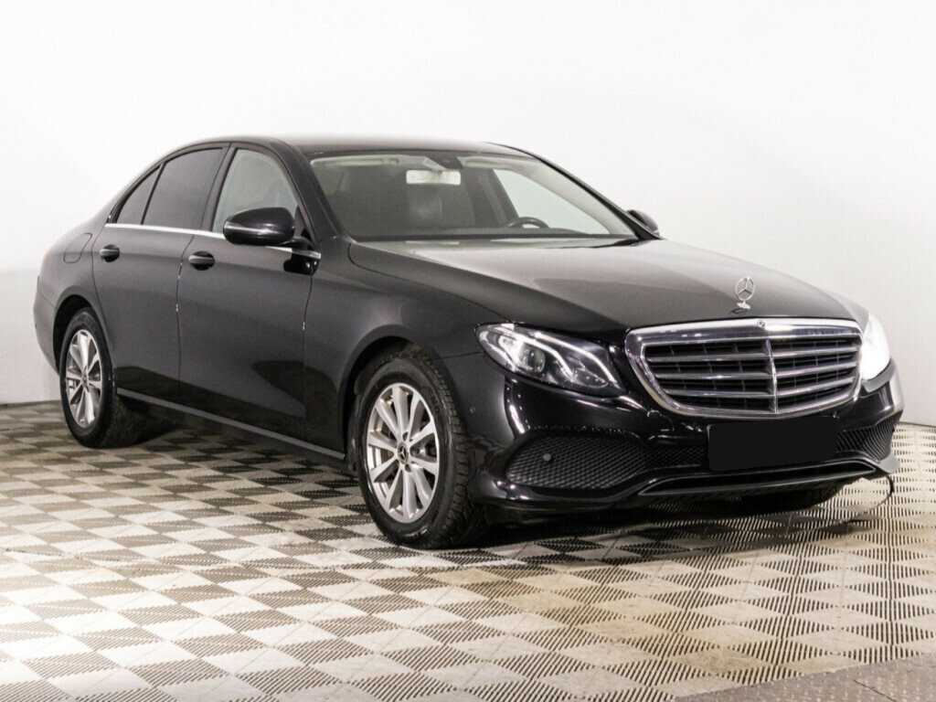 Mercedes-Benz E-Класс с пробегом — 2018 год. Фото: #2