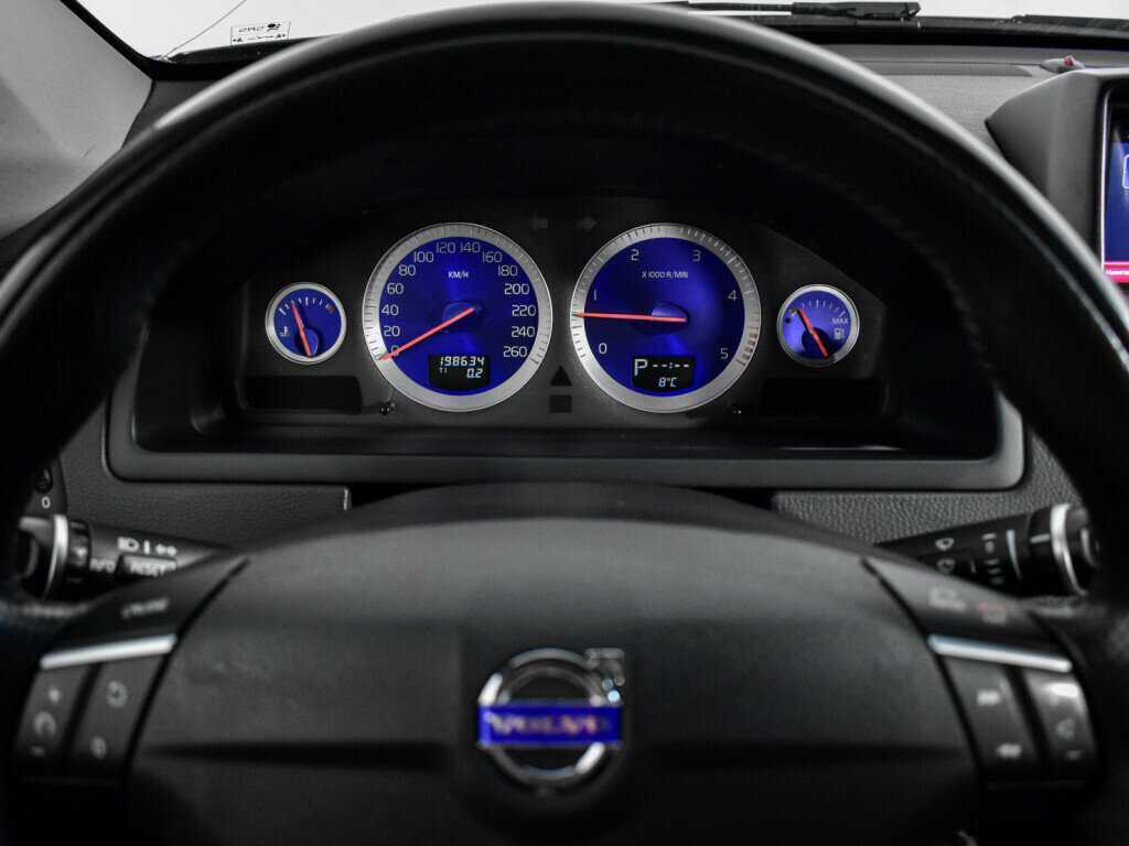 Volvo XC90 с пробегом — 2013 год. Фото: #16