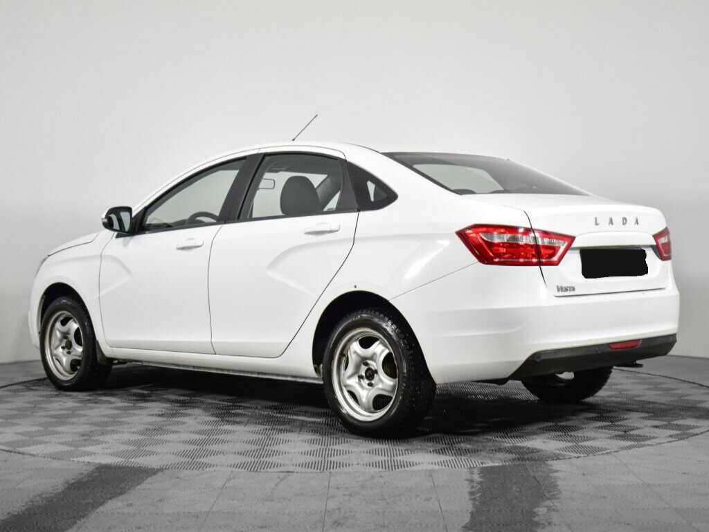 Lada (ВАЗ) Vesta с пробегом — 2016 год. Фото: #6