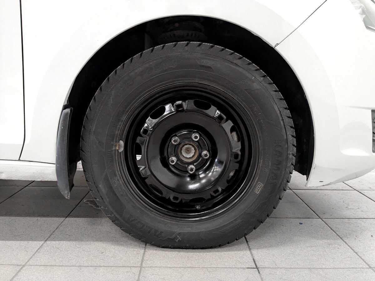 Skoda Rapid с пробегом — 2017 год. Фото: #16