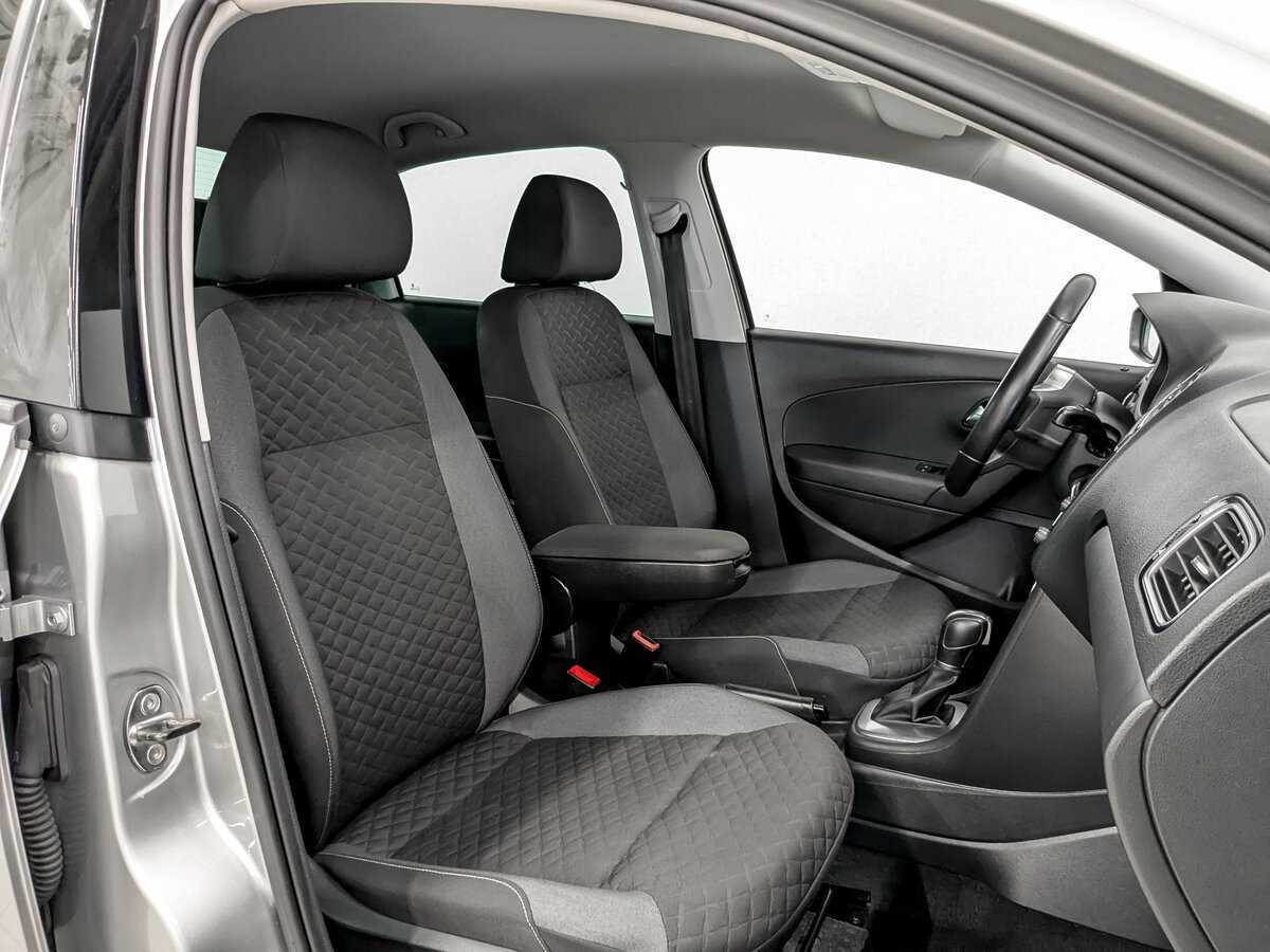 Volkswagen Polo с пробегом — 2018 год. Фото: #21