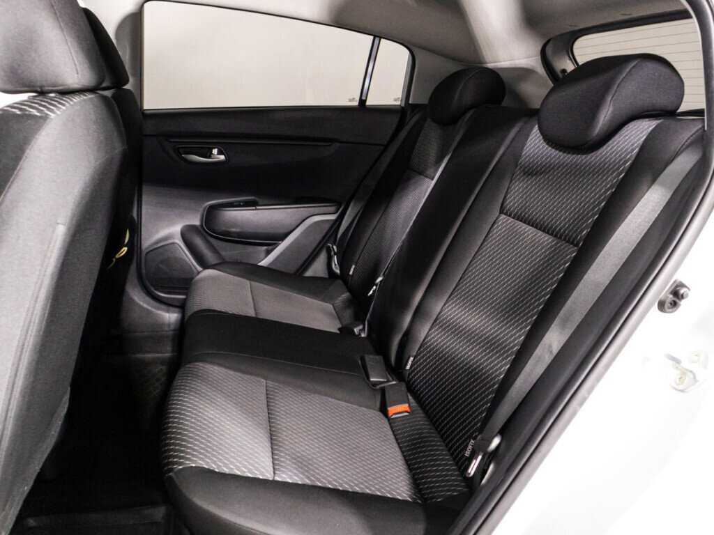 Kia Rio с пробегом — 2020 год. Фото: #9