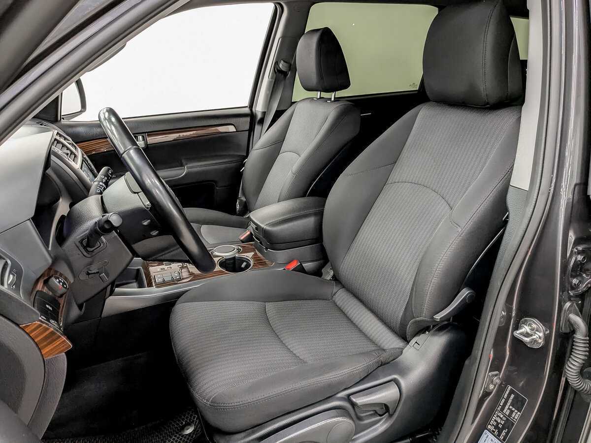 Kia Mohave с пробегом — 2017 год. Фото: #16