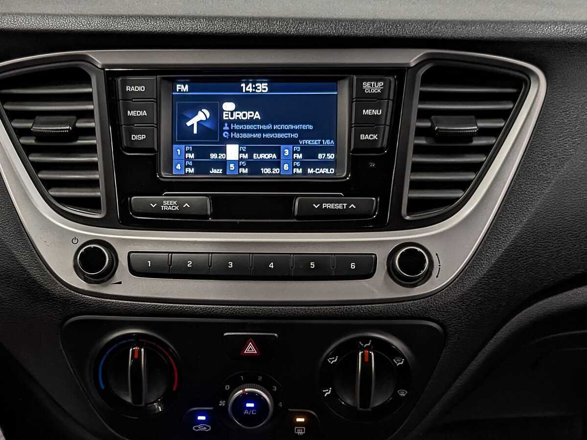 Hyundai Solaris с пробегом — 2018 год. Фото: #16