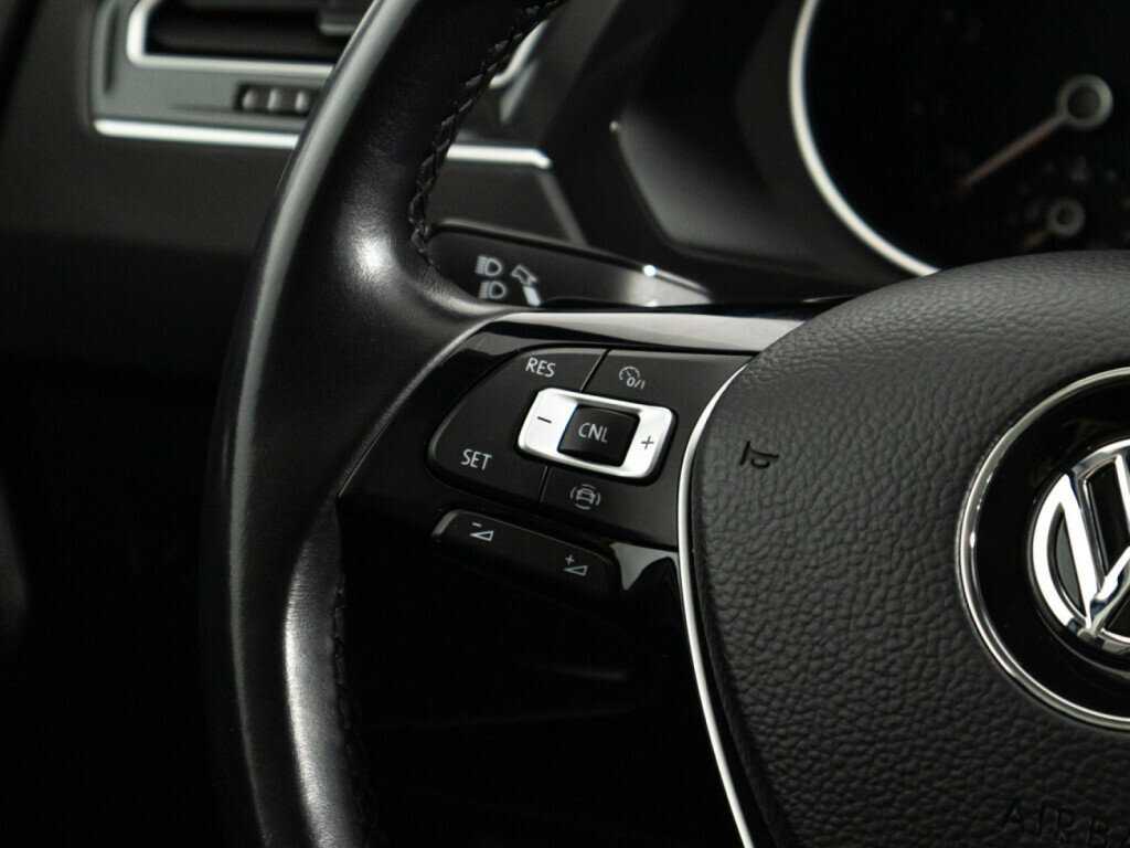 Volkswagen Tiguan с пробегом — 2020 год. Фото: #20