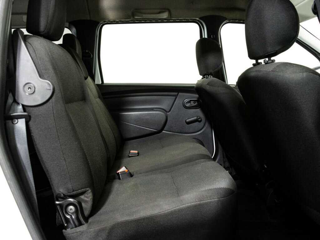 Lada (ВАЗ) Largus с пробегом — 2019 год. Фото: #8