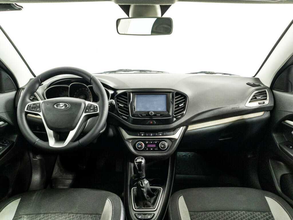 Lada (ВАЗ) Vesta с пробегом — 2018 год. Фото: #12