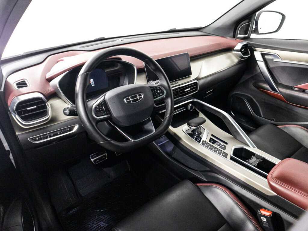 Geely Coolray с пробегом — 2023 год. Фото: #10