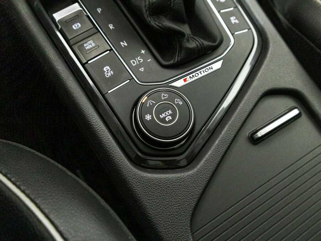 Volkswagen Tiguan с пробегом — 2017 год. Фото: #18