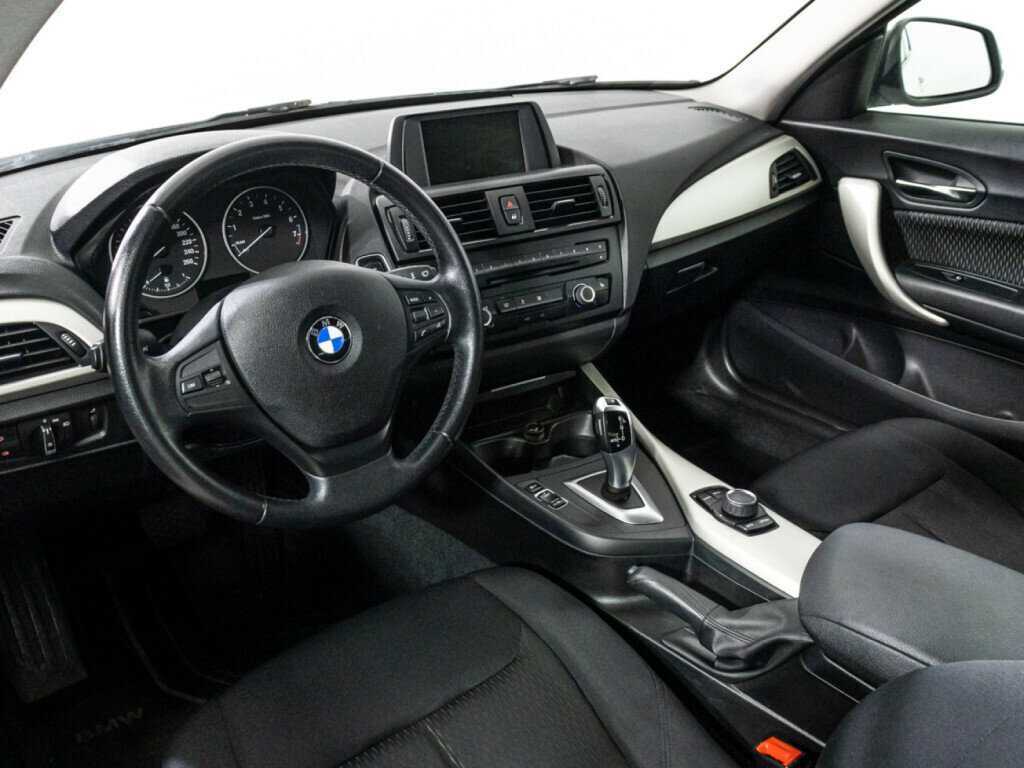 BMW 1 серии с пробегом — 2013 год. Фото: #10