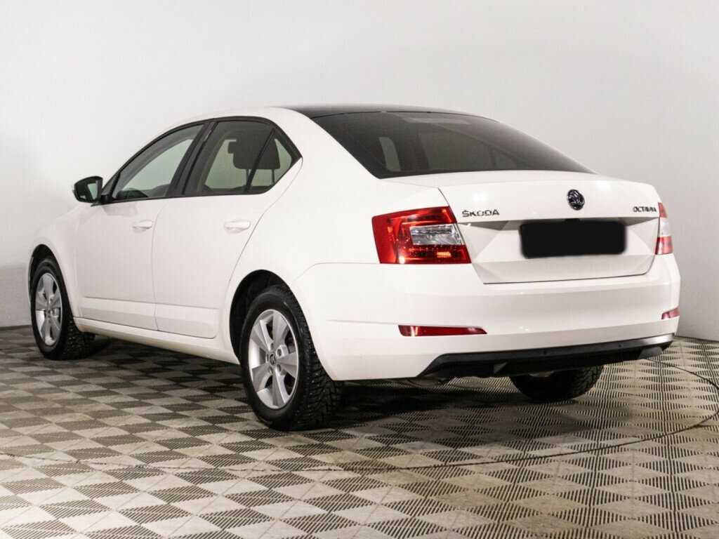Skoda Octavia с пробегом — 2014 год. Фото: #6