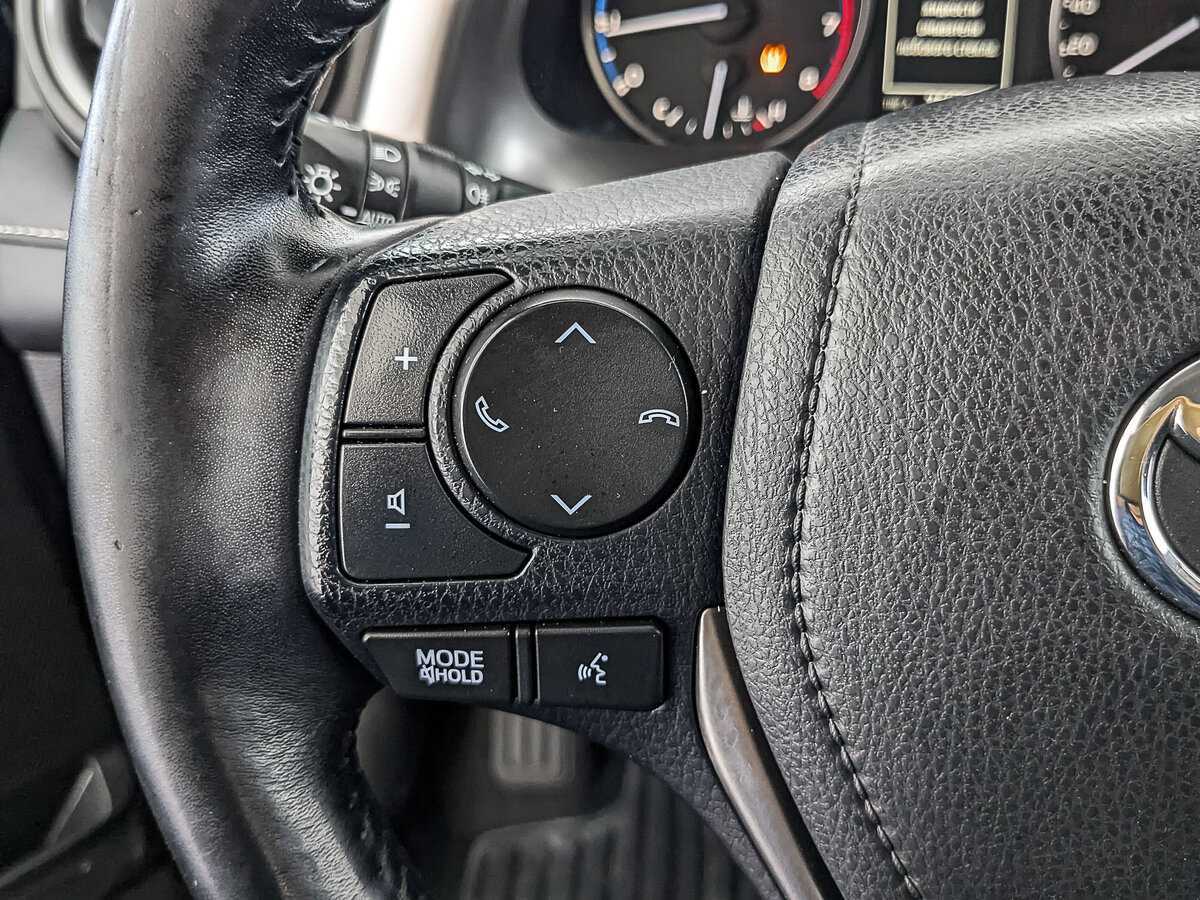 Toyota RAV4 с пробегом — 2017 год. Фото: #24