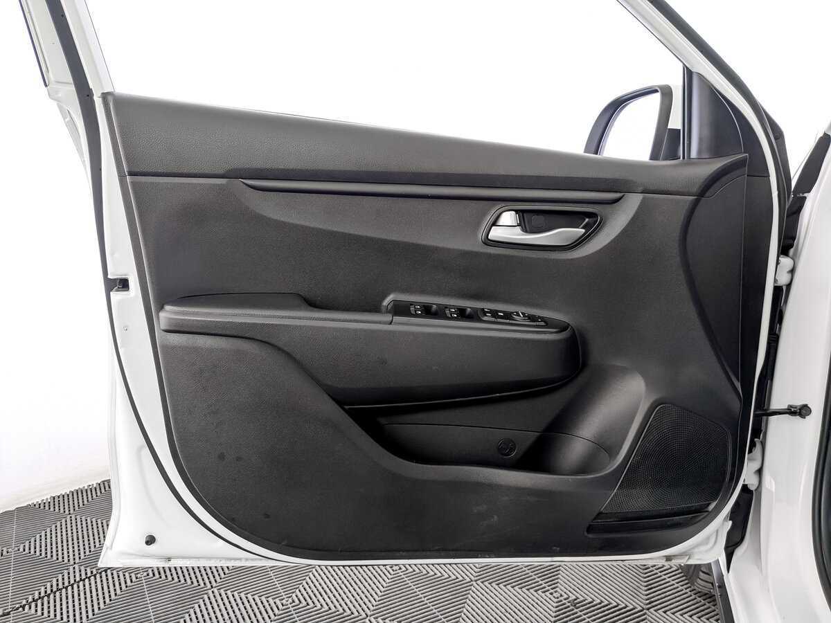 Kia Rio с пробегом — 2019 год. Фото: #18