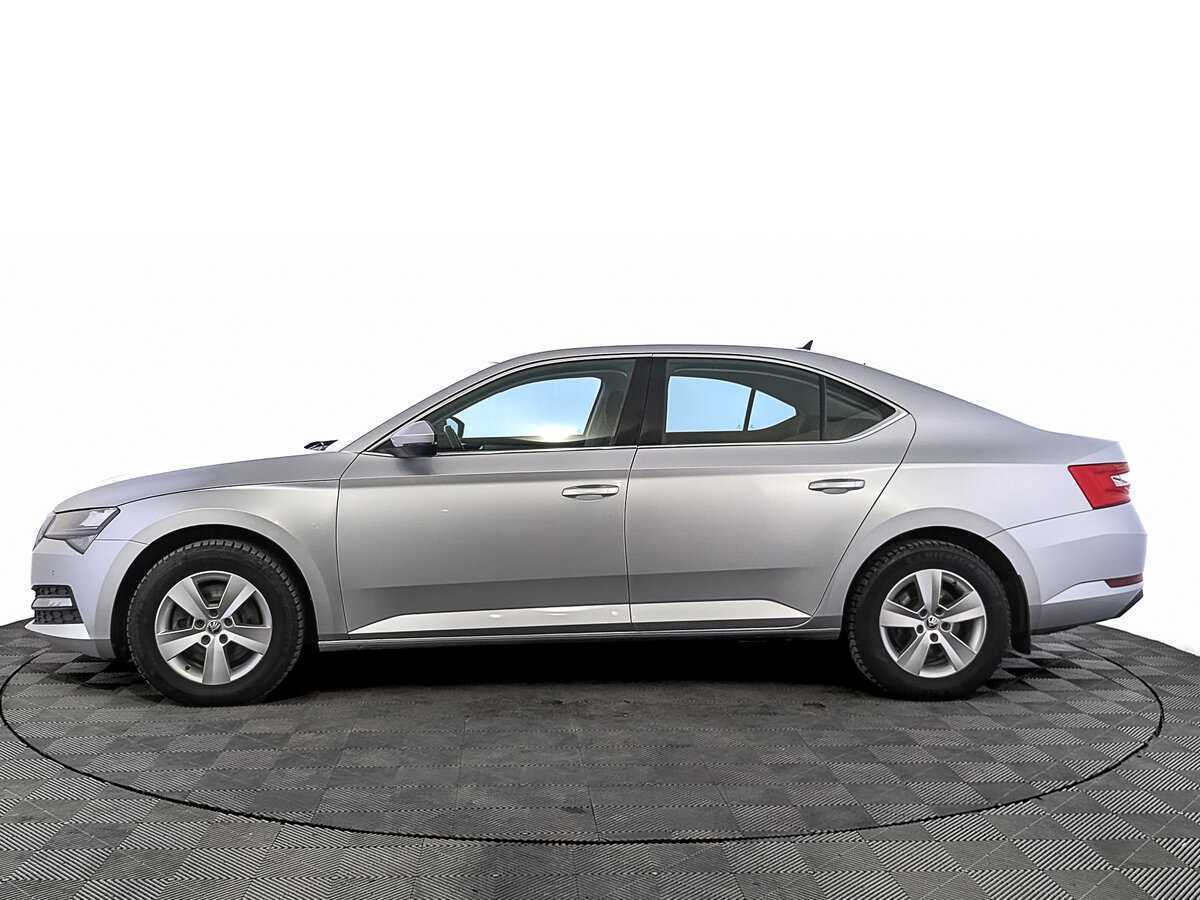 Skoda Superb с пробегом — 2021 год. Фото: #7