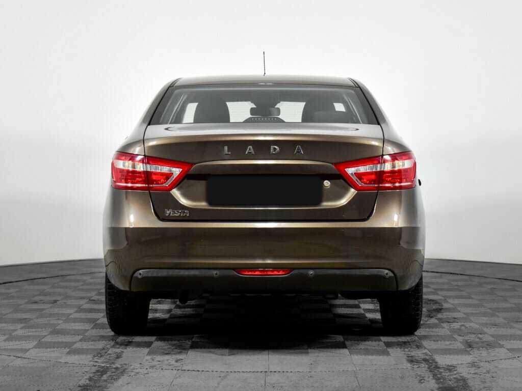 Lada (ВАЗ) Vesta с пробегом — 2017 год. Фото: #5