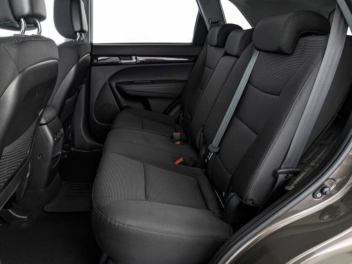 Kia Sorento с пробегом — 2016 год. Фото: #17