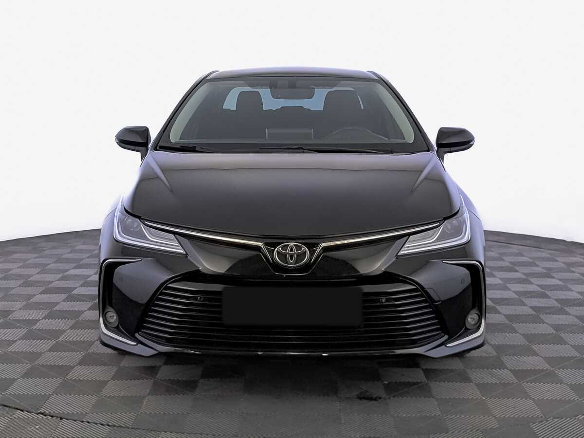 Toyota Corolla с пробегом — 2021 год. Фото: #1