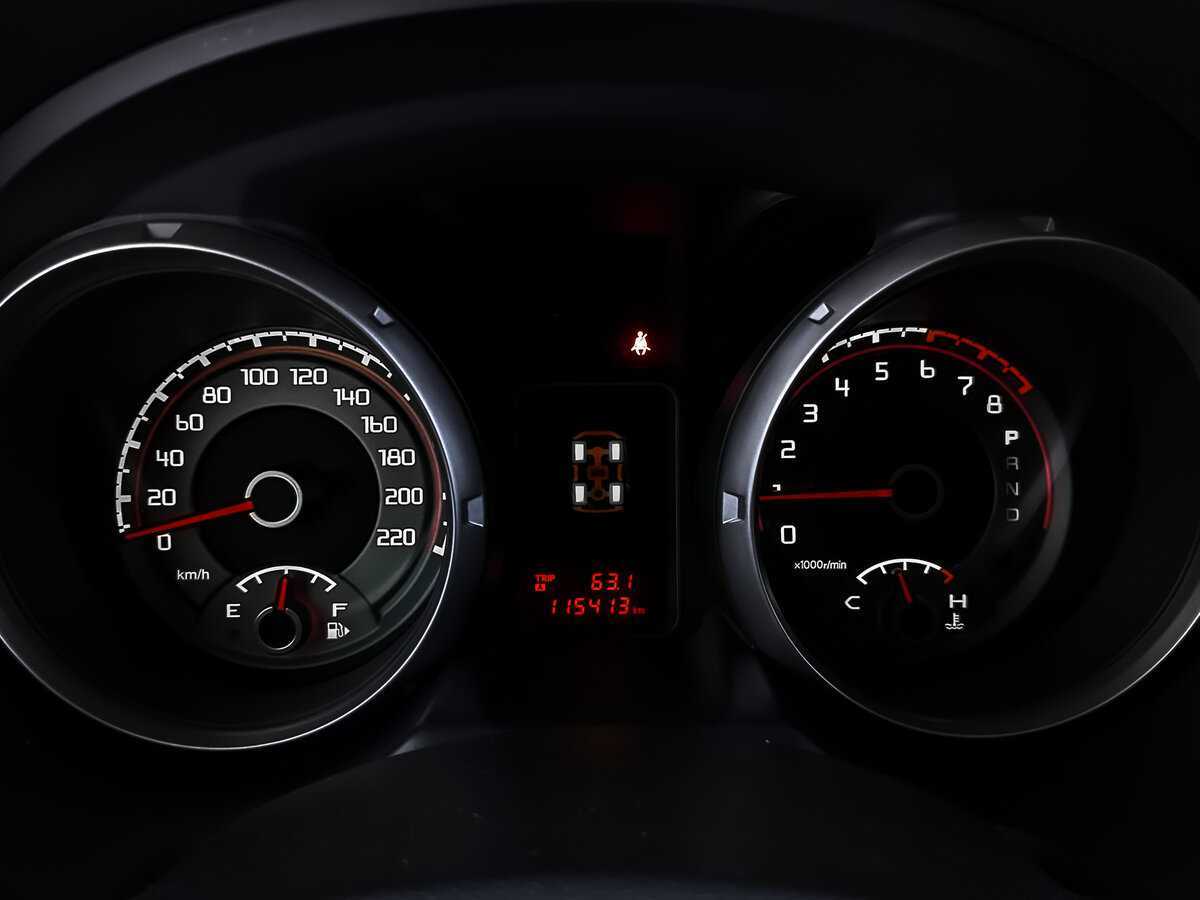 Mitsubishi Pajero с пробегом — 2013 год. Фото: #15