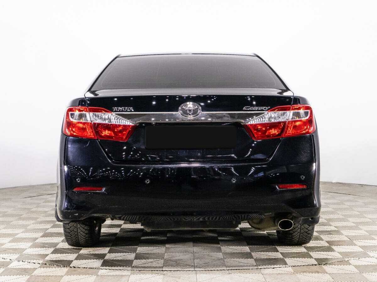 Toyota Camry с пробегом — 2013 год. Фото: #5